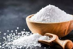 Pozor na sůl! Vysoké množství jsou ukryty i v těchto potravinách. A sůl zadržuje vodu!